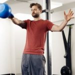 12 упражнений с гирей